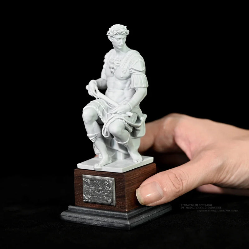 Estatueta Médici